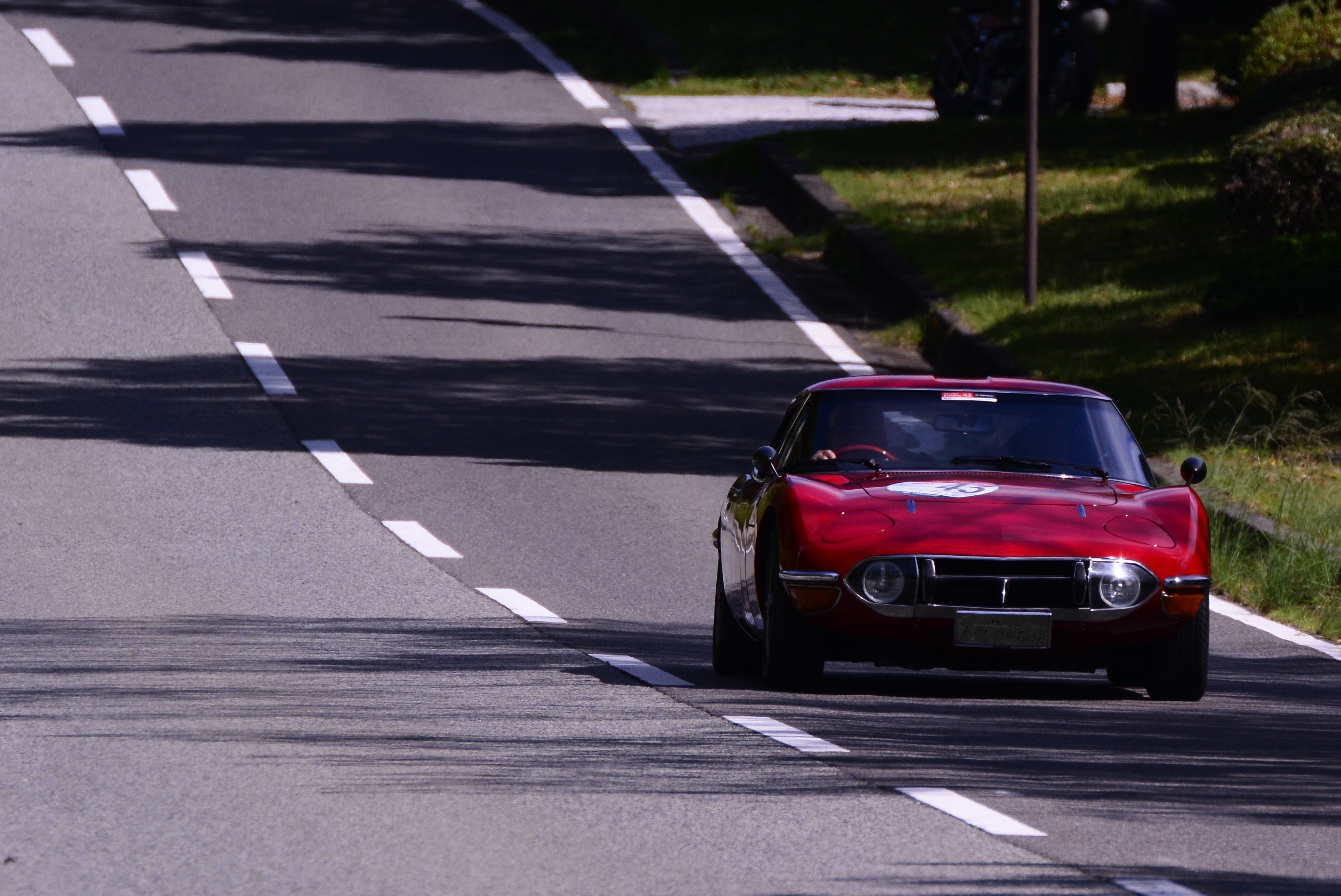 赤い2000GT