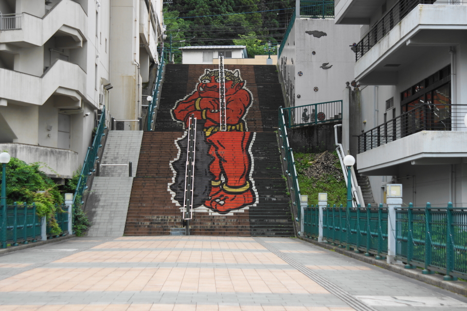 鬼妙な階段