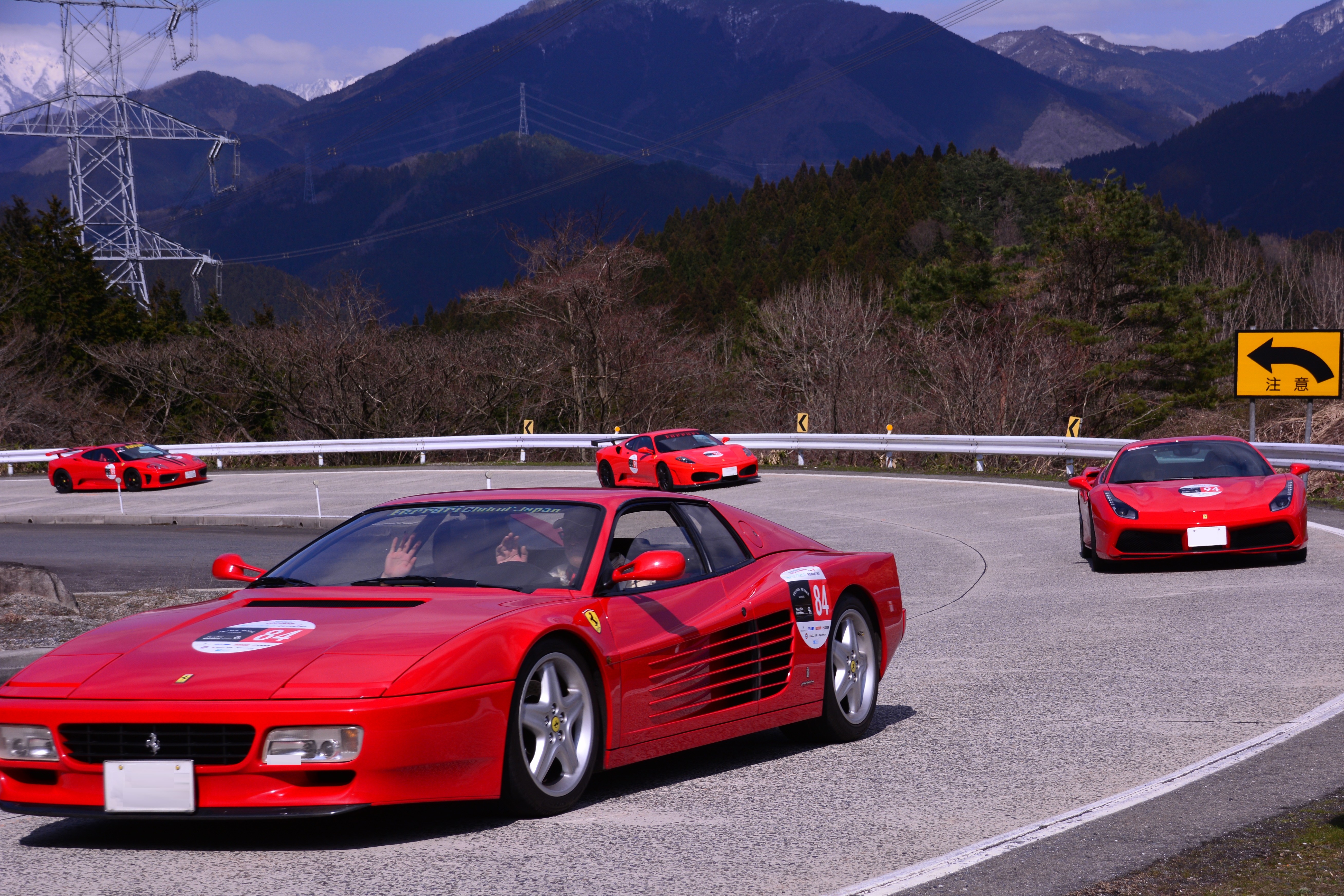 赤が似合う FERRARI