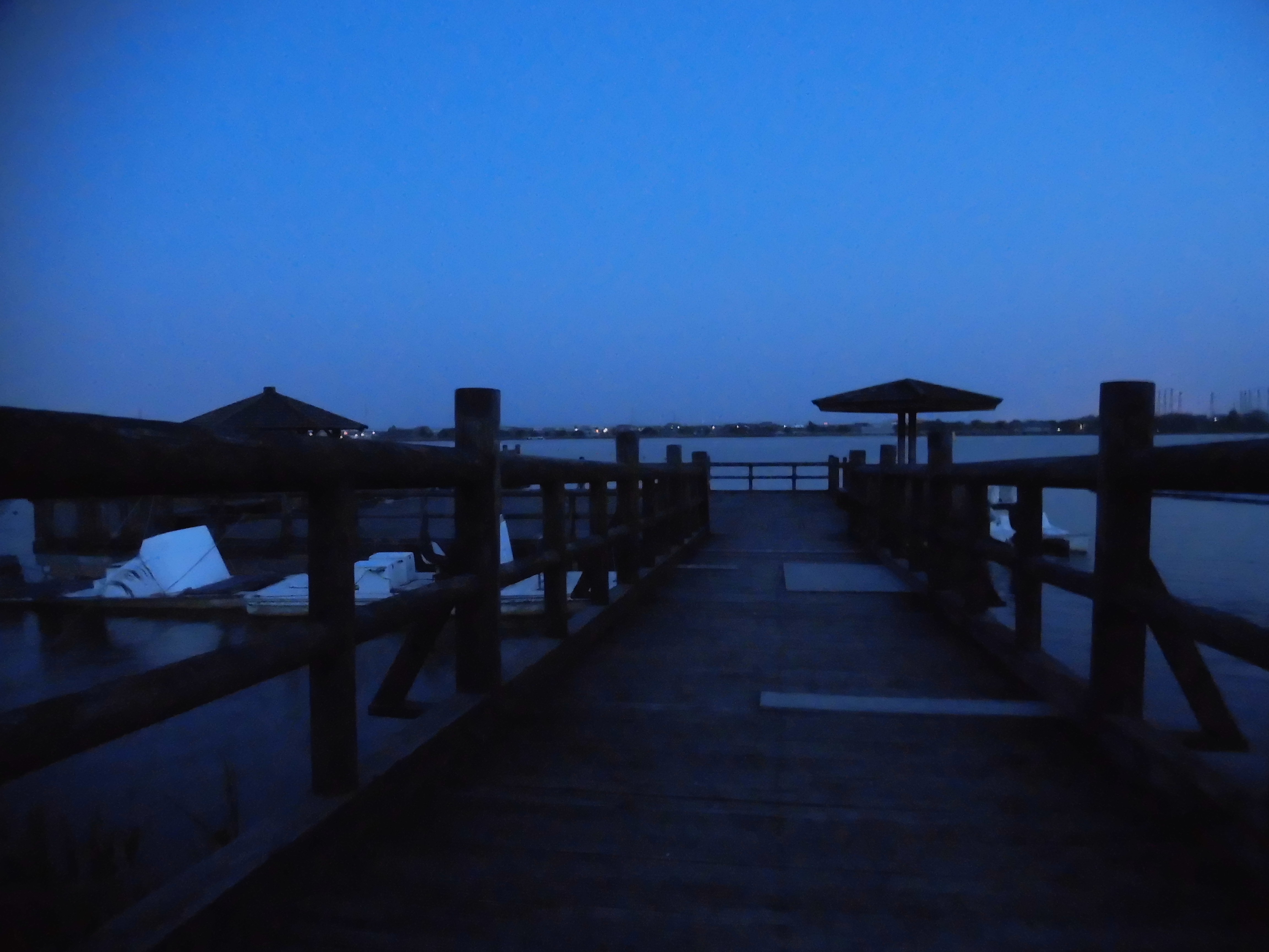 夜明けのブルー