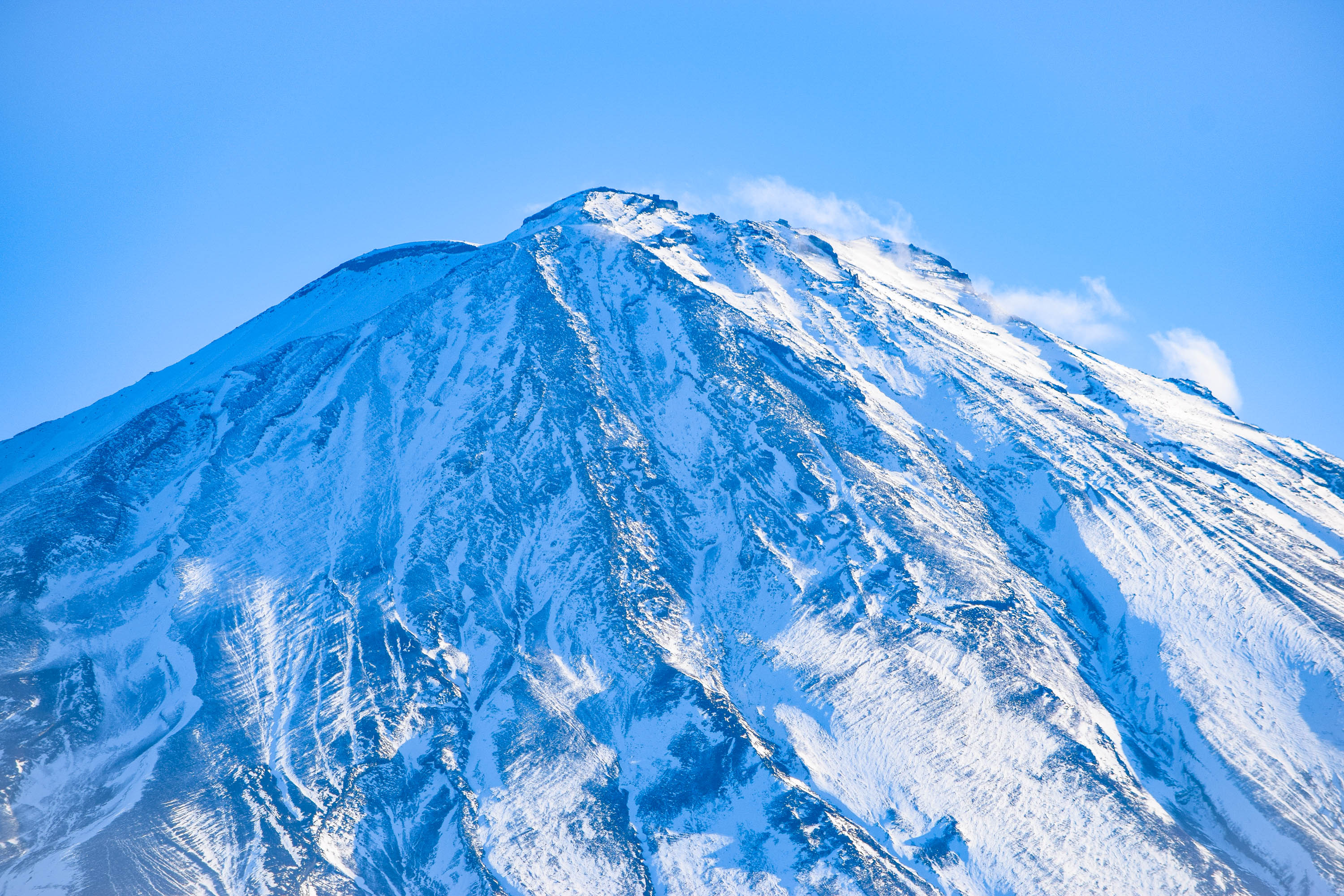 厳冬の富士山頂