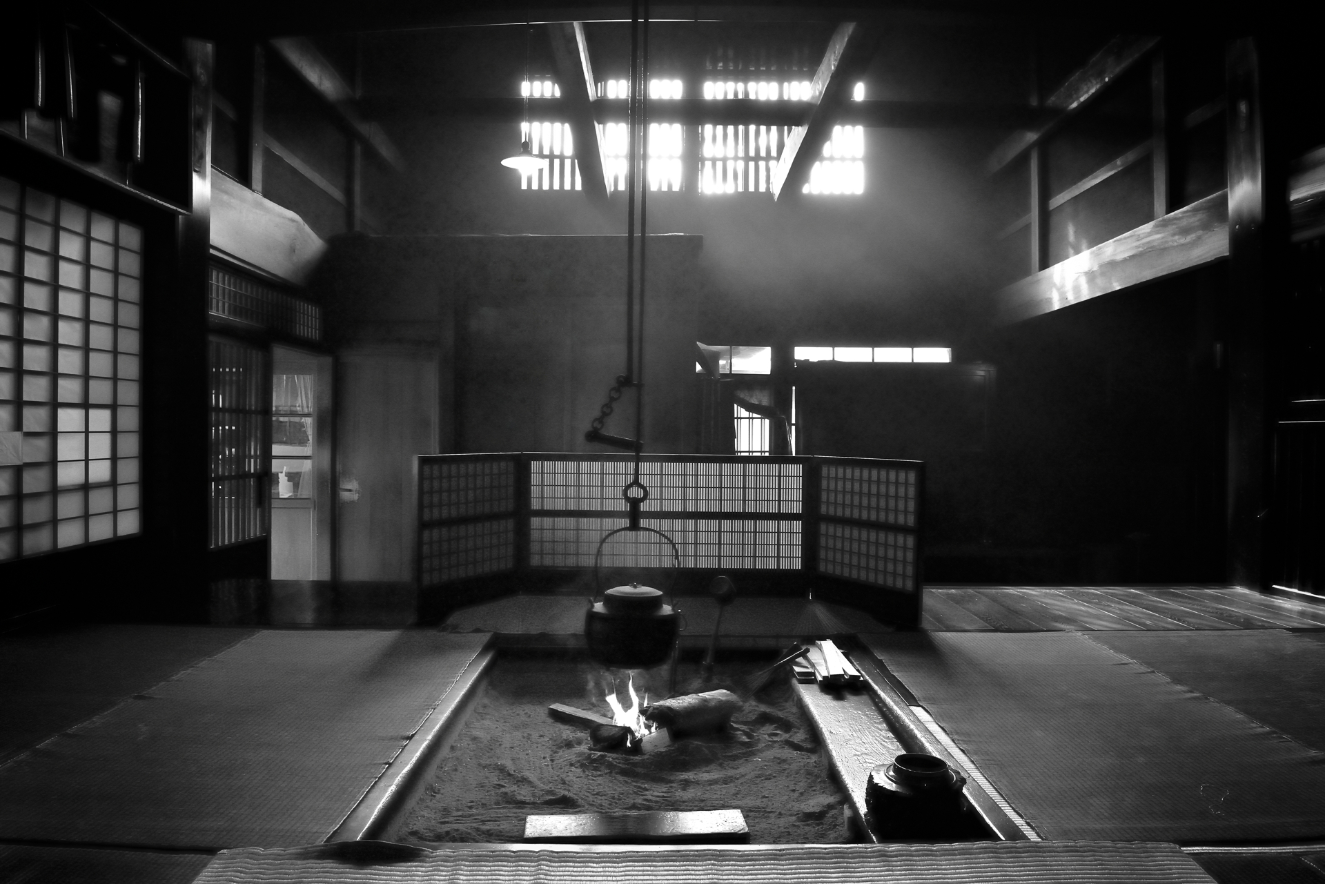 囲炉裏端