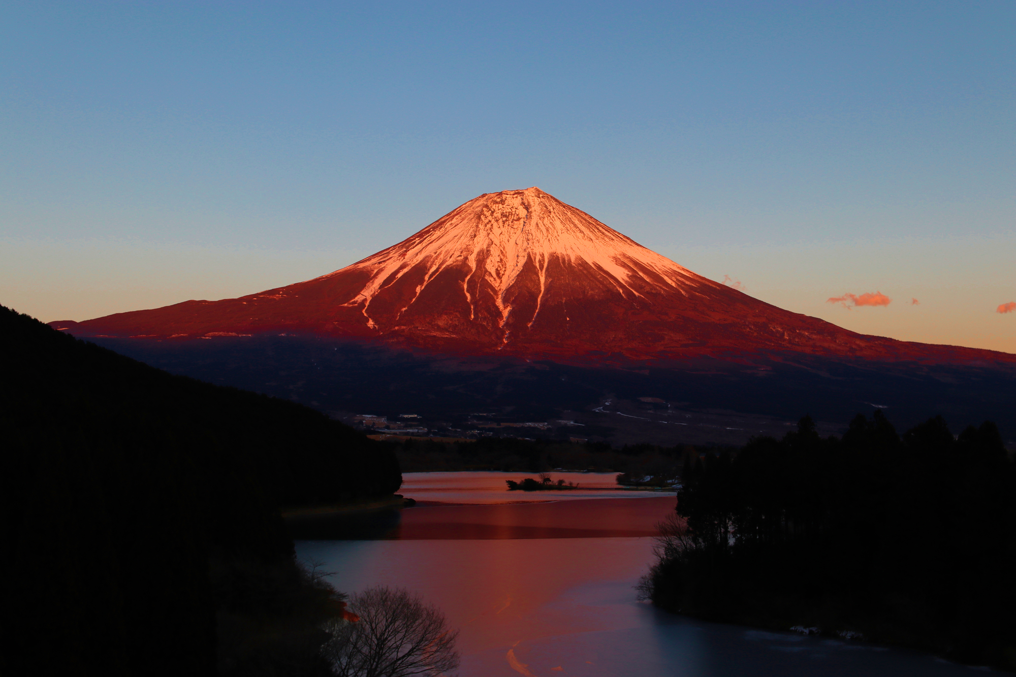 田貫湖の紅富士