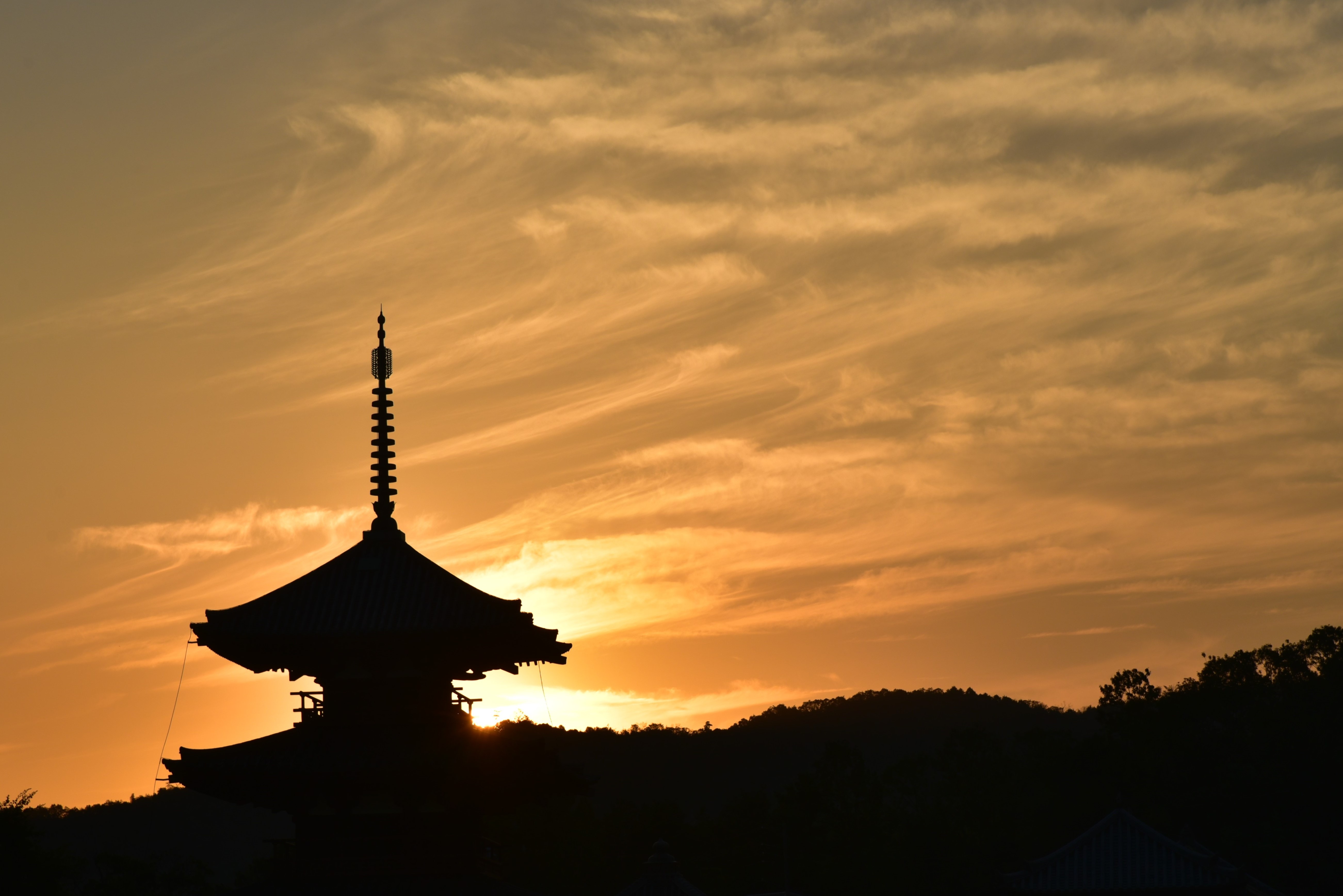 古寺夕景