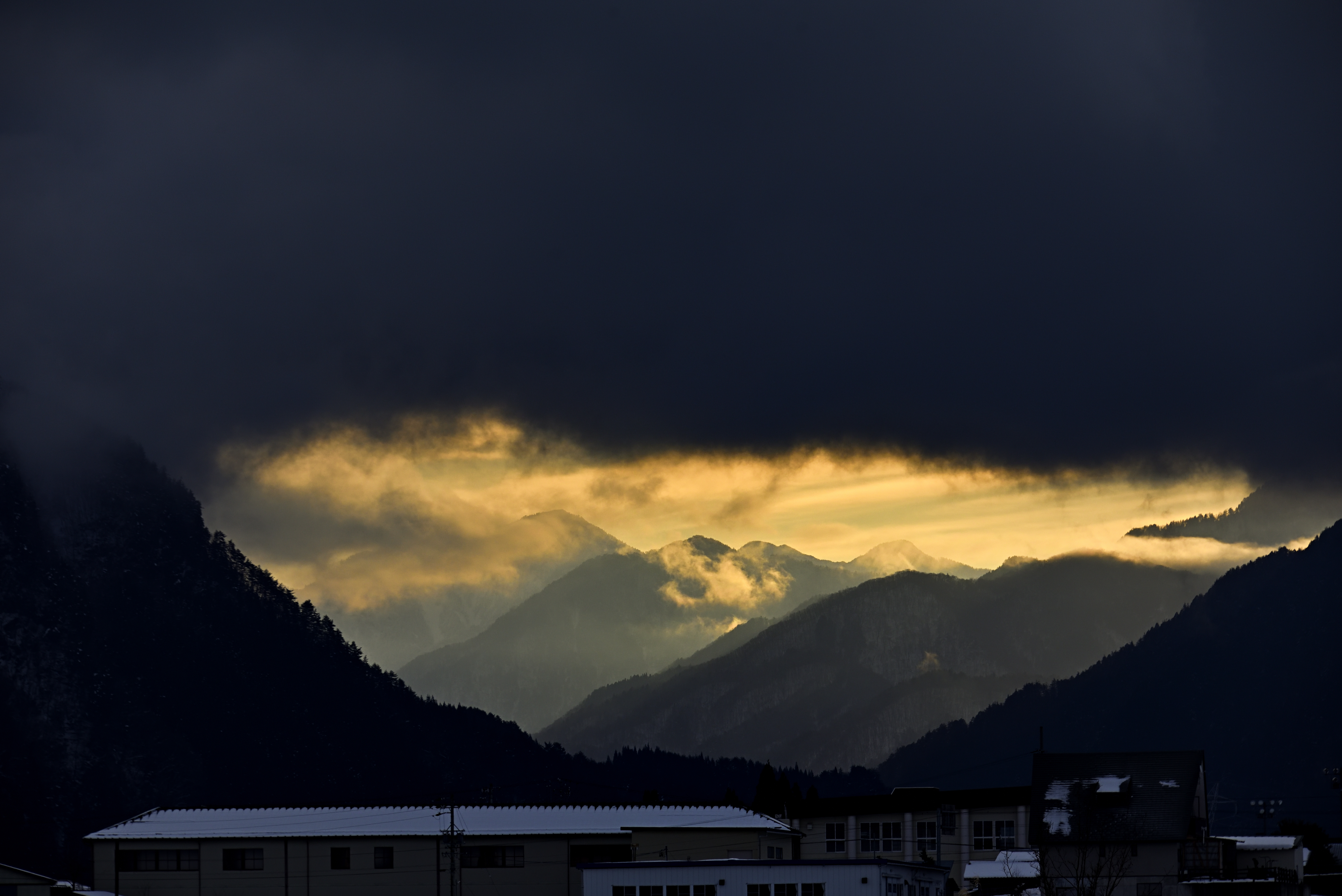 雲の窓から