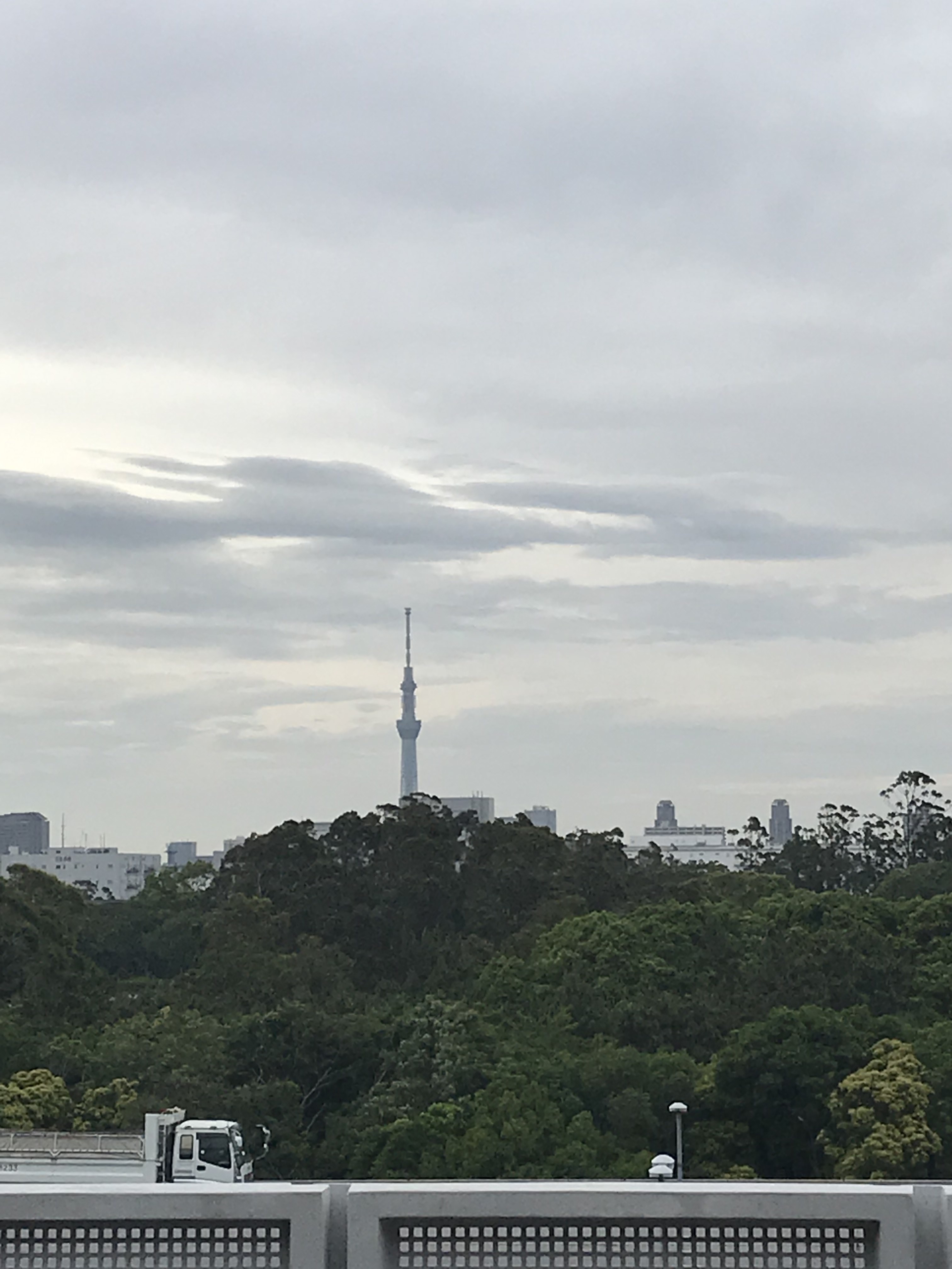 駅からの風景 (溝川正昭)