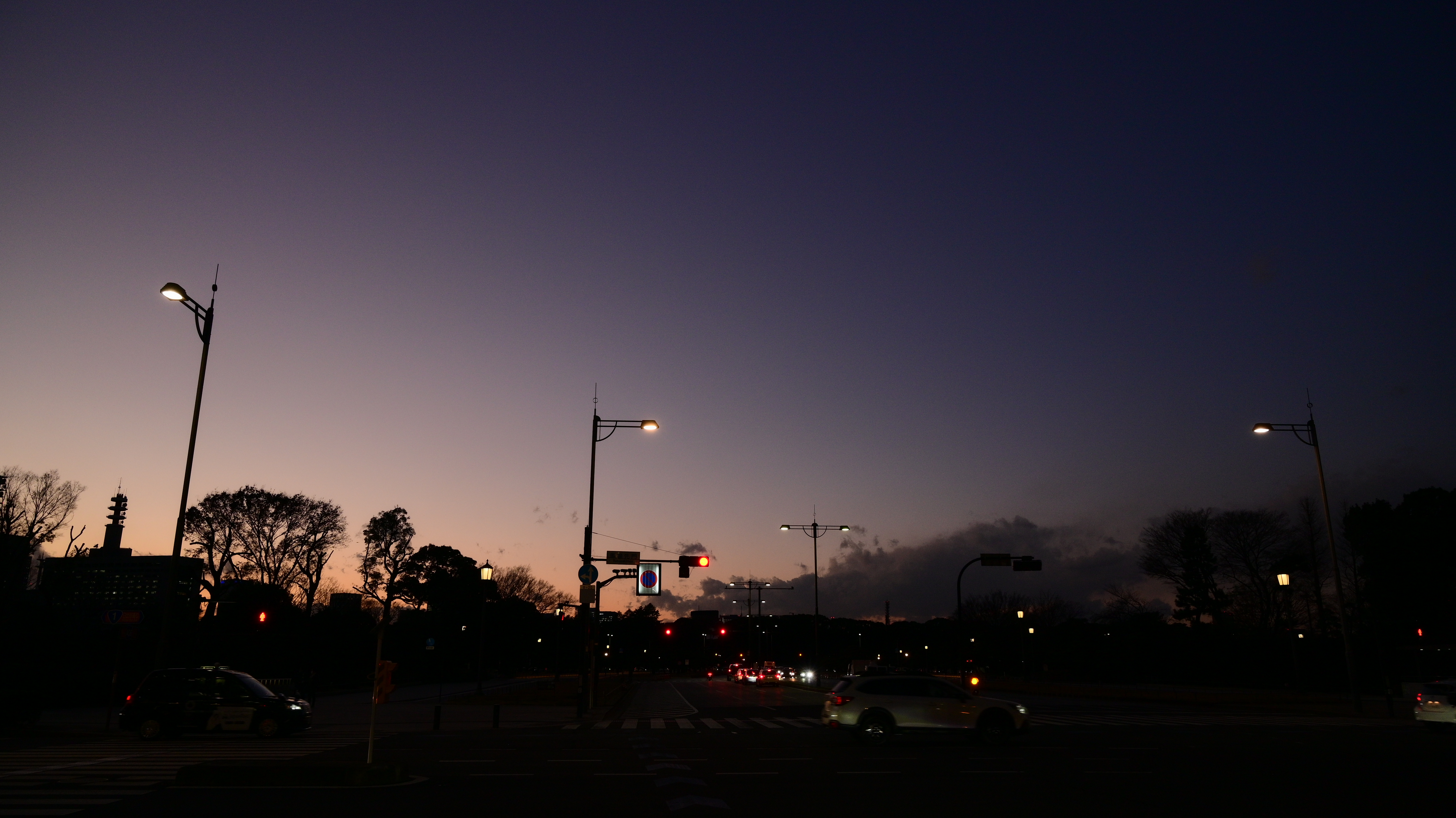 馬場先門の夕目暮