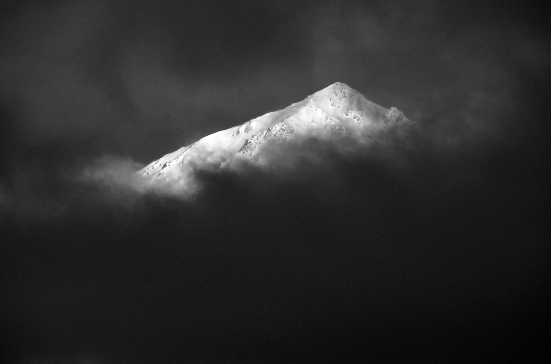 白い山