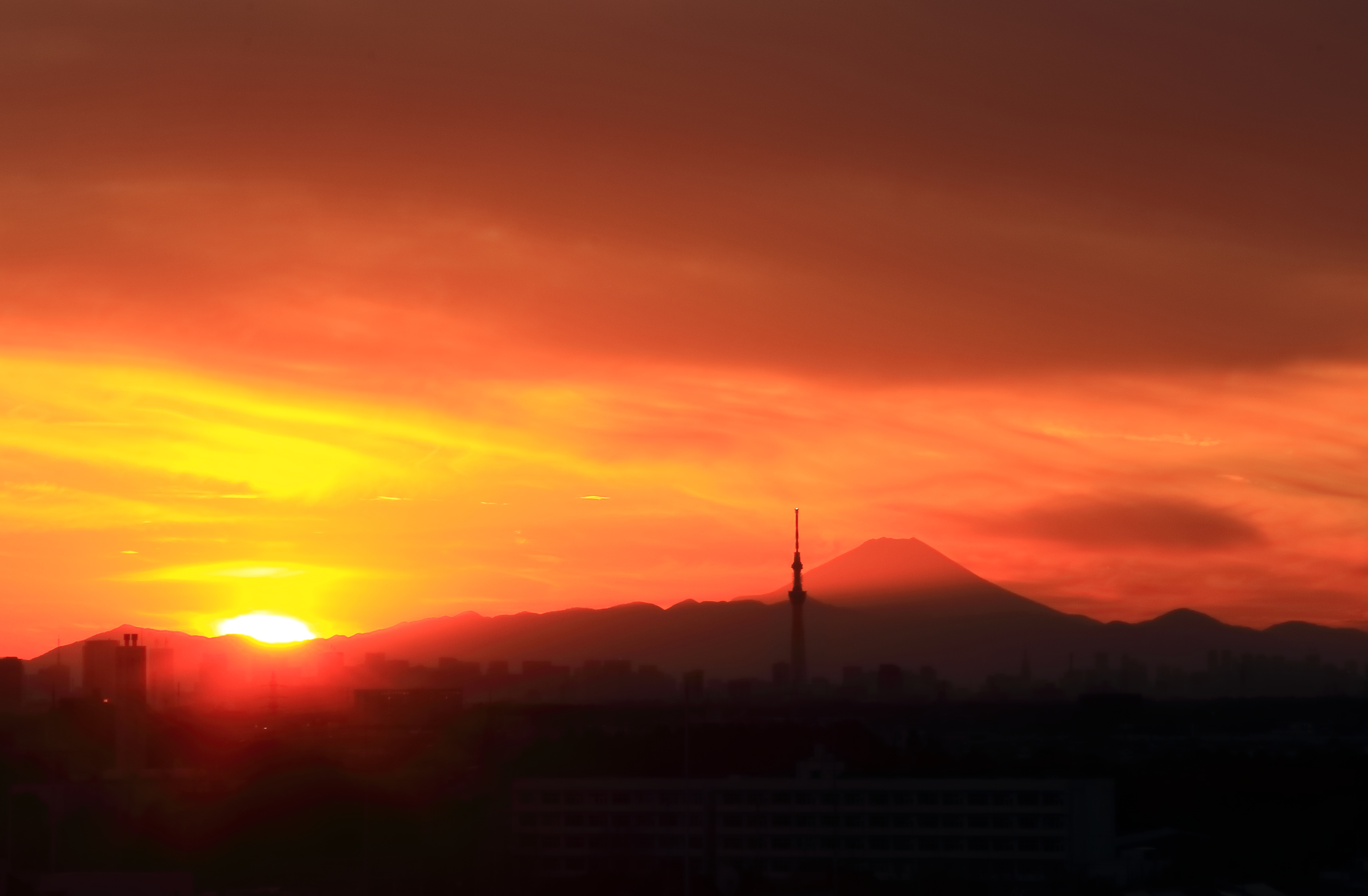 日没に紅富士