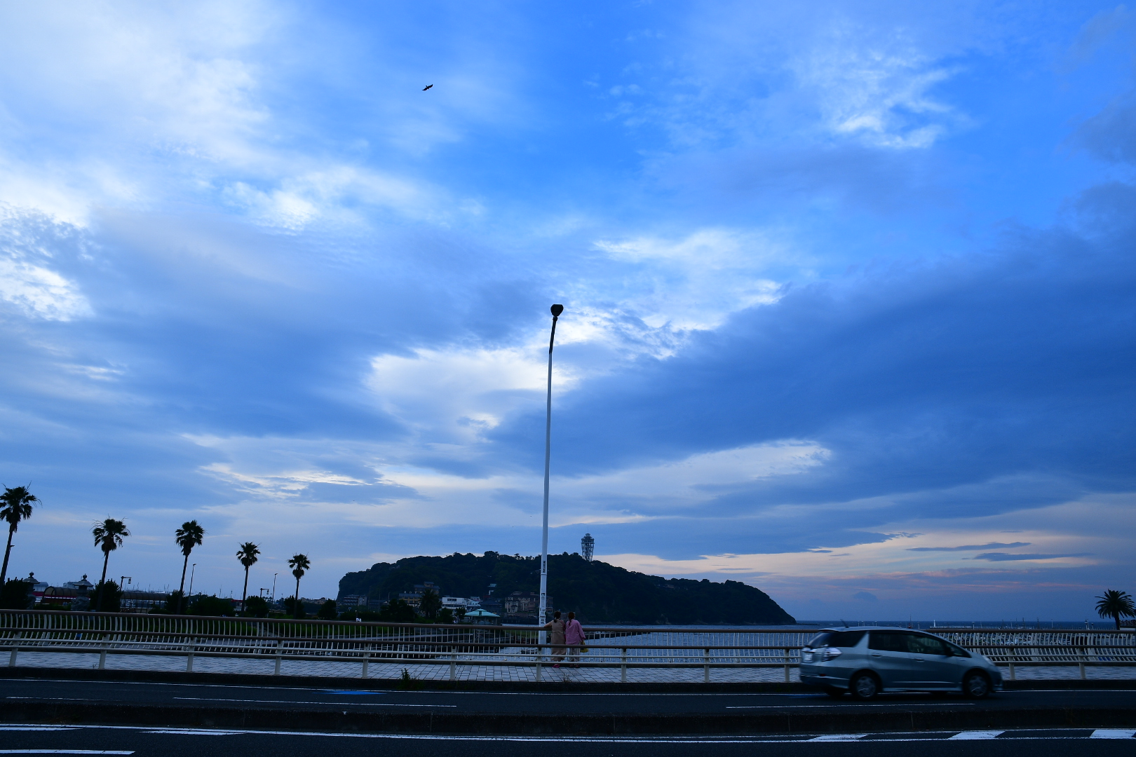 片瀬の空と海