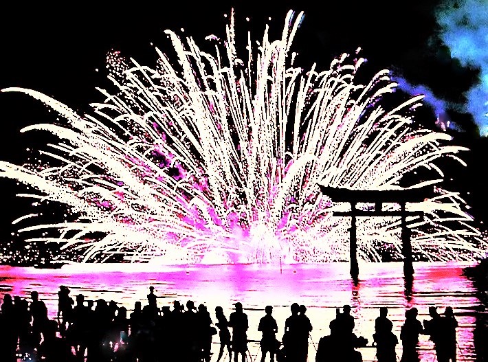 安芸ノ宮島最後の水中花火大会