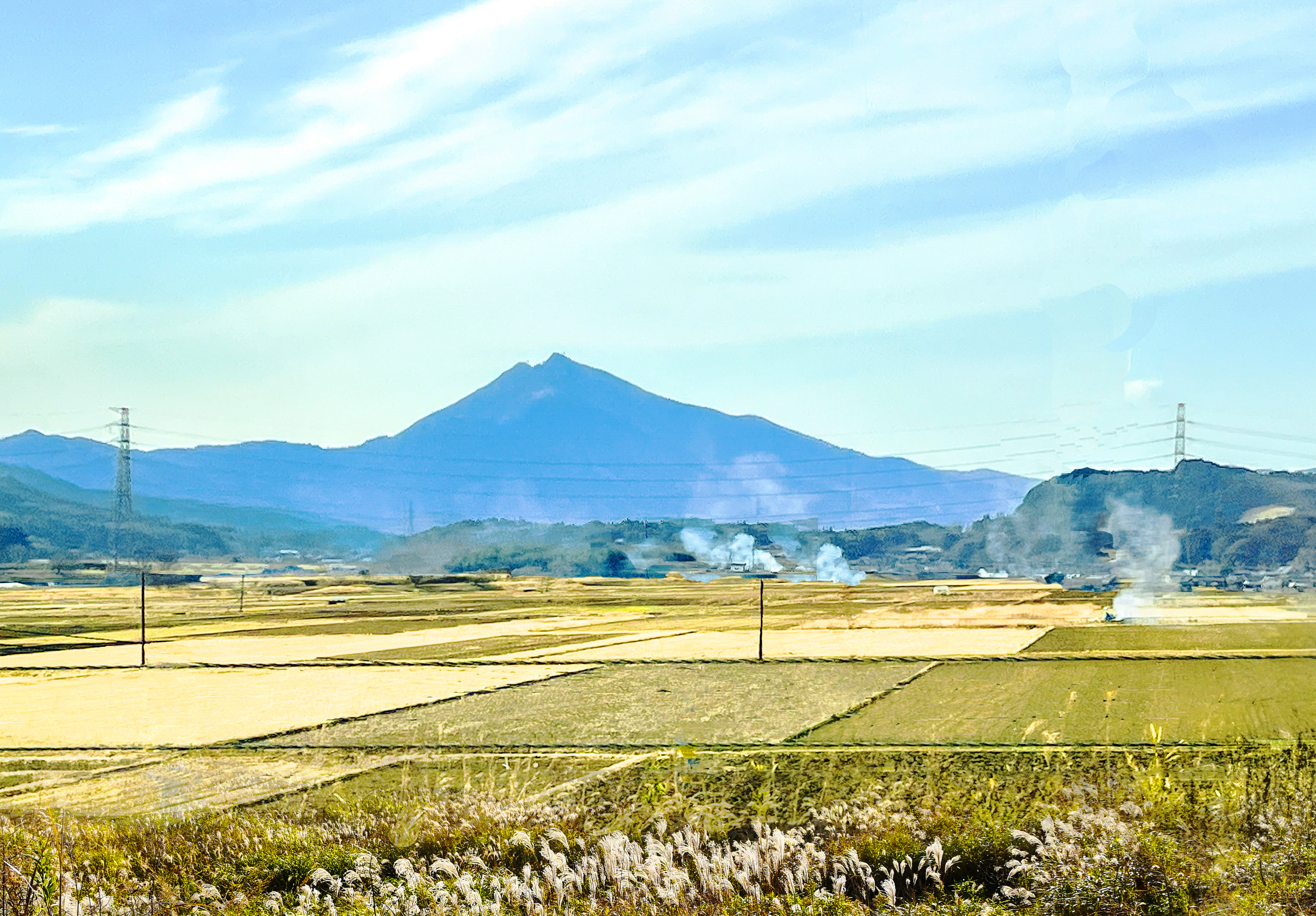 春の筑波山