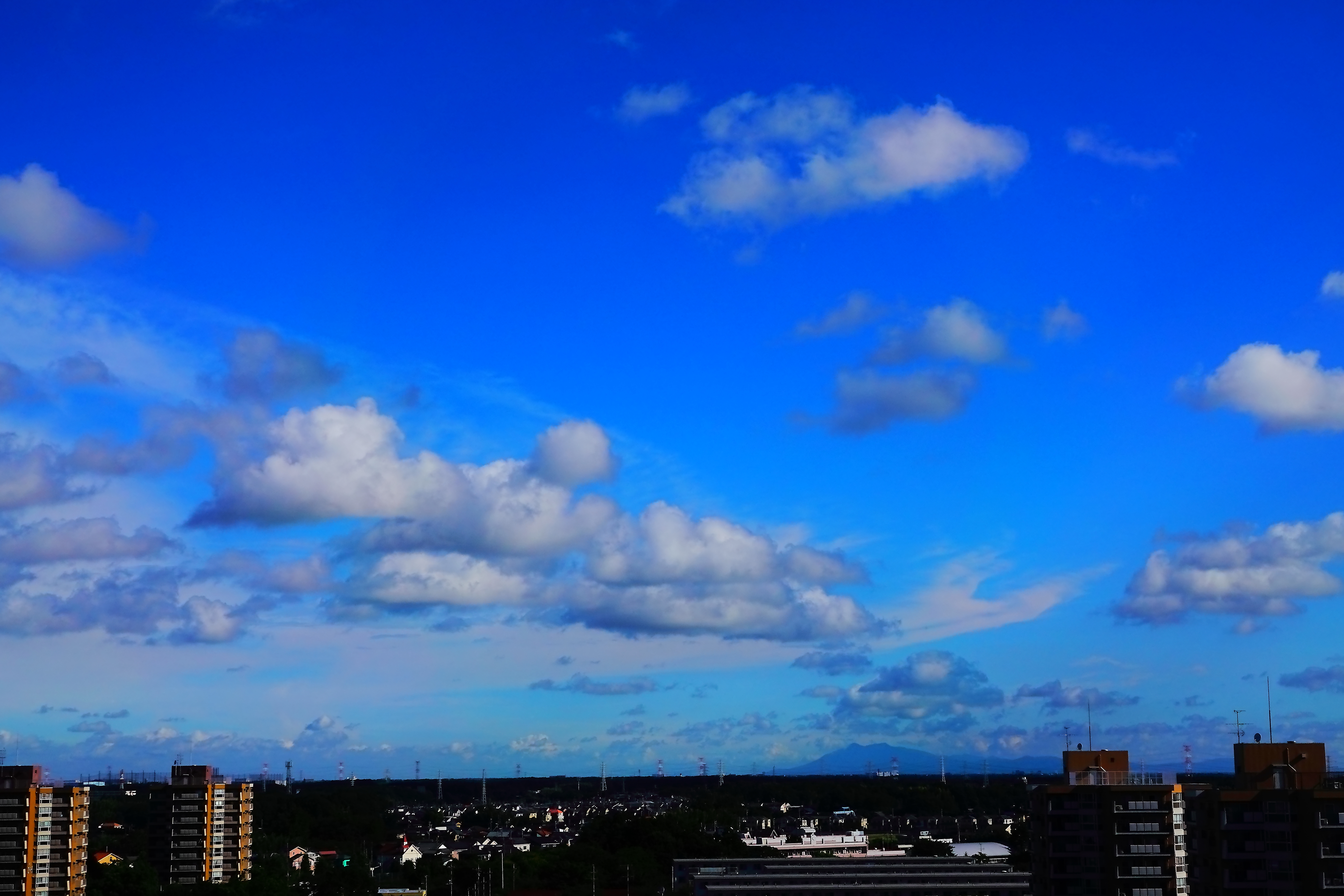 筑波山に掛る夏雲