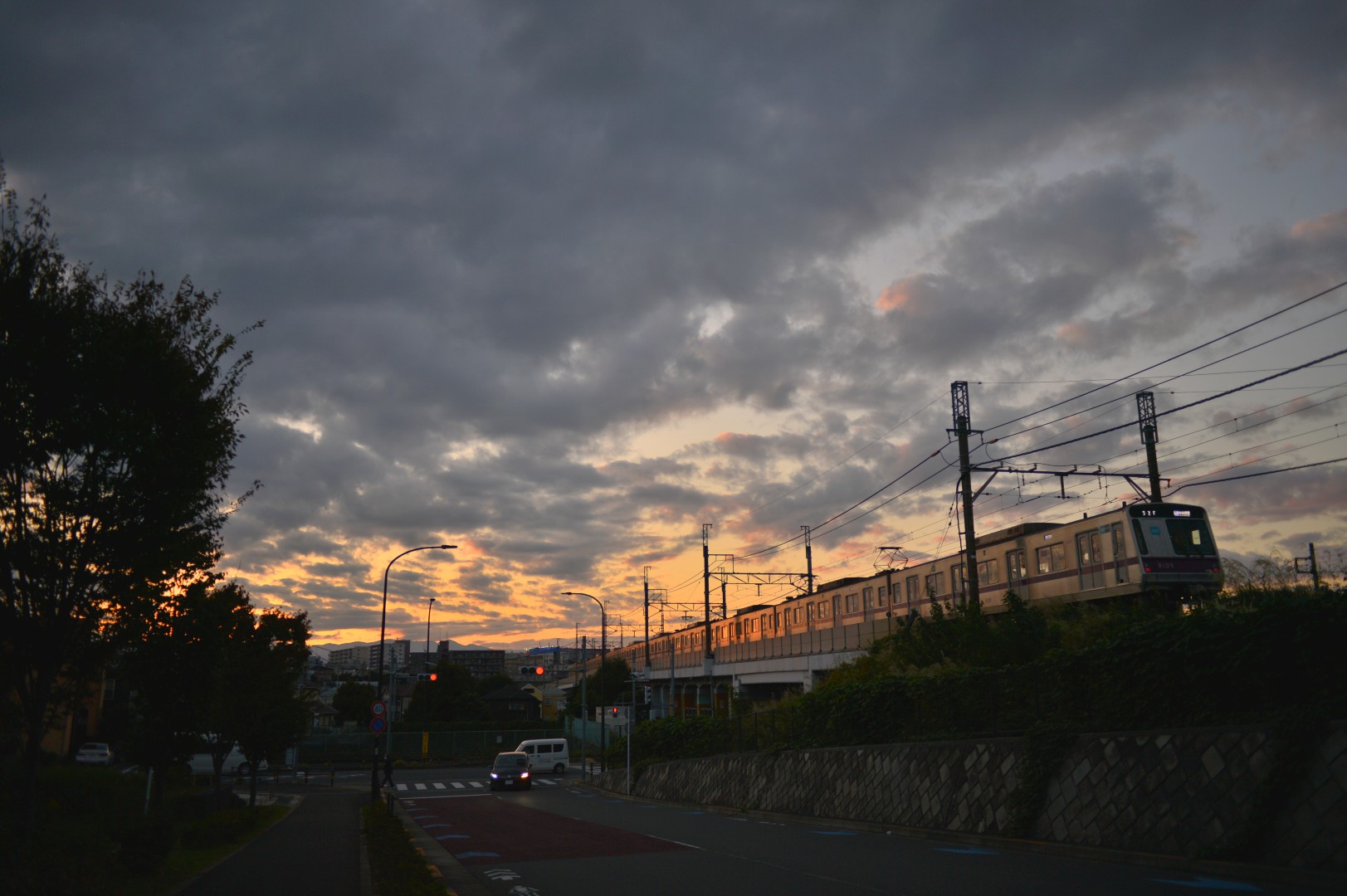 田園都市の夕景